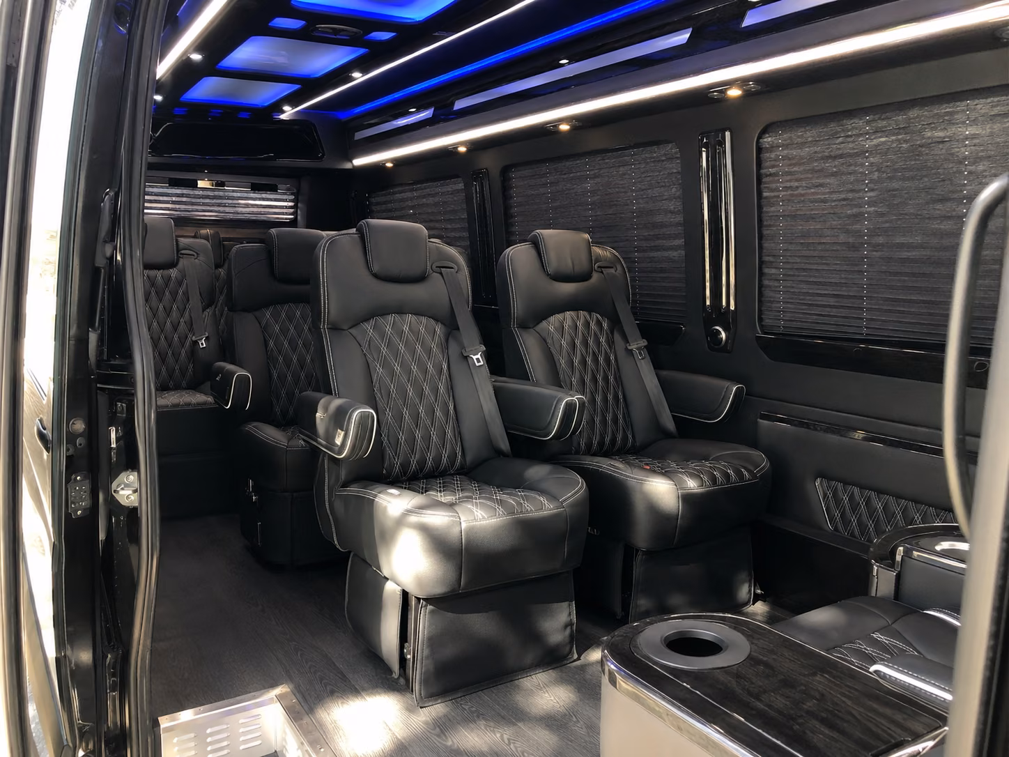huntsville airport shuttle bus rentals for private groups